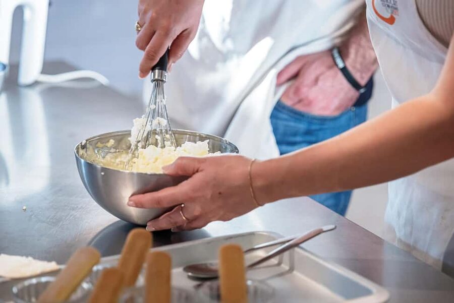 Florence: Handmade Pasta & Dessert Class with Unlimited Wine - Key highlights worth your time