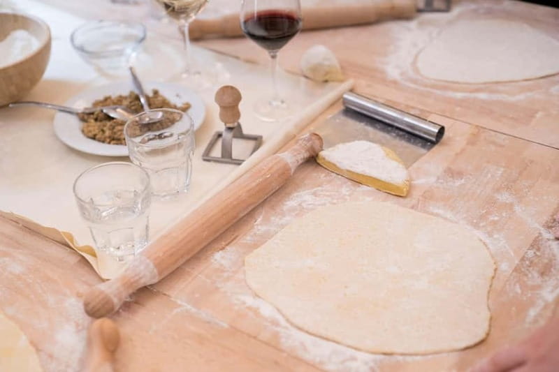 Florence: Handmade Ravioli & Pasta Class with Unlimited Wine - Why Florence’s Medici Stable Makes This Class Feel Real
