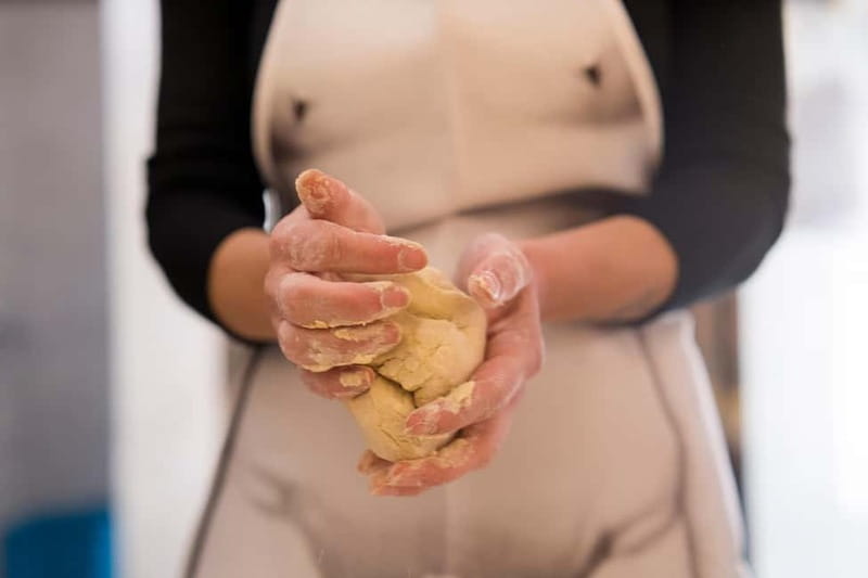 Florence: Handmade Ravioli & Pasta Class with Unlimited Wine - The 10-Minute Florence Story: Art, Propaganda, Medici, and the Vatican