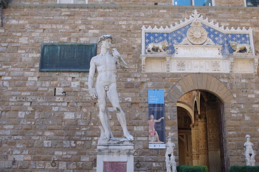 Florence: Highlights and Small-Group Accademia Tour - Piazza della Signoria and Palazzo Vecchio: Where Florence Made Decisions