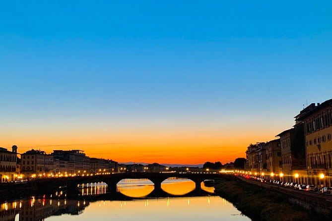 Florence Highlights Walking Tour By Night with Expert Guide - Key things to know before you go
