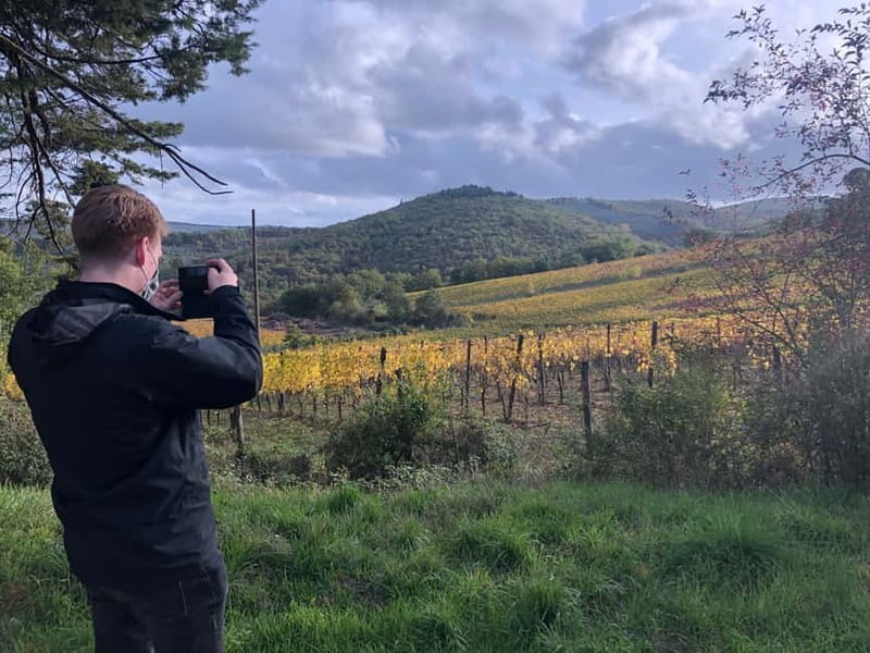Florence: Hiking Tuscany & Chianti wine 3 wineries and lunch - Winery stop 2 and lunch: family farming, wine, and a real Tuscan break