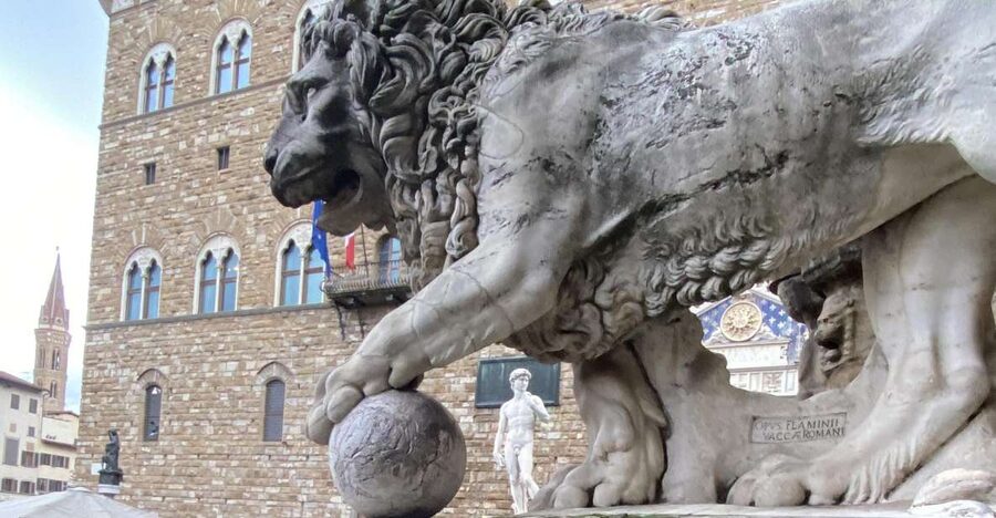 Florence historical centre and legends tour for small groups - Starting at Piazza Santa Maria Novella: The Route Sets the Mood