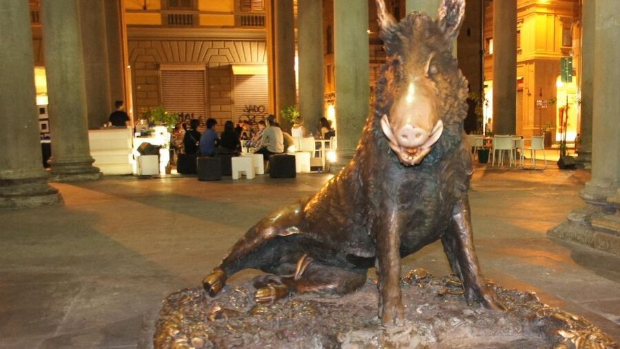 Florence historical centre and legends tour for small groups - Mercato del Porcellino: A Little Luck, a Little Life