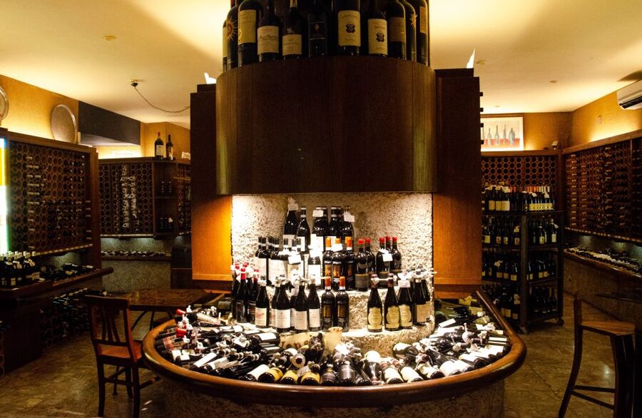 Florence: History Walking Tour with Wine Tasting - The Medici story around Palazzo Medici: Florence’s “rise and fall” feeling real
