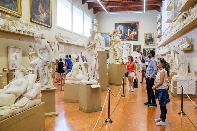Florence in a Day: David, Cathedral & City Highlights Guided Tour - Accademia Gallery timing: how Michelangelo’s David gets its spotlight