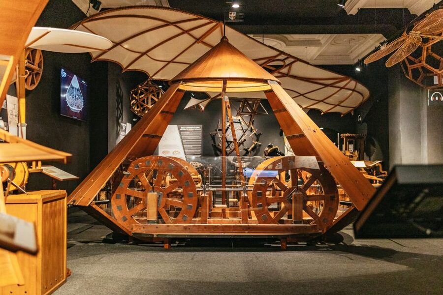 Florence: Leonardo Interactive Museum Entry Ticket - Audio guide on your phone: languages, free Wi-Fi, and pacing
