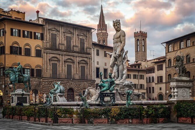 Florence: Luxury Duomo Cathedral Private Walking Tour - Private Guide, Audio Headsets: Why This Tour Works Better Than Solo