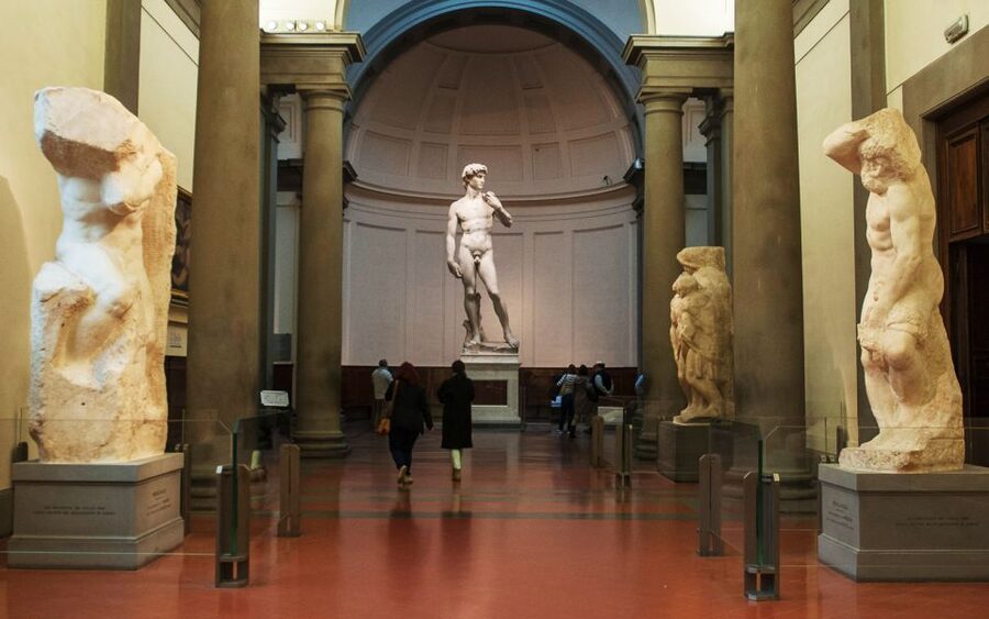 Florence: Michelangelo’s David & A Sip Through a Wine Window - Palazzo Medici Riccardi: quick look at the house behind the power