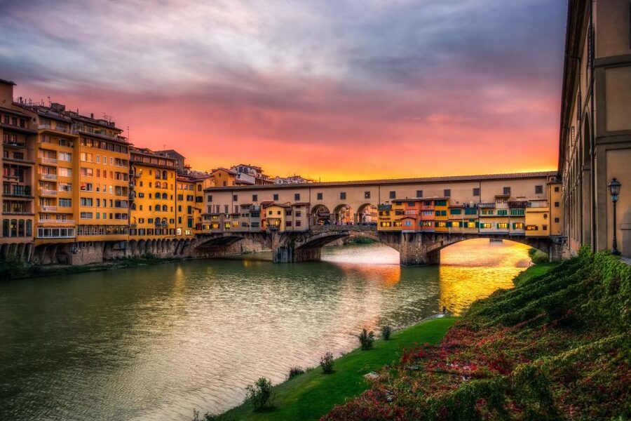 Florence: Michelangelo’s David & A Sip Through a Wine Window - Mercato Centrale finish: use the guide energy to eat smarter