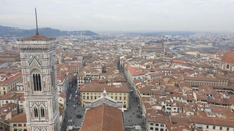 Florence: Michelangelo’s David & A Sip Through a Wine Window - San Lorenzo and the Medici storyline in a short stop