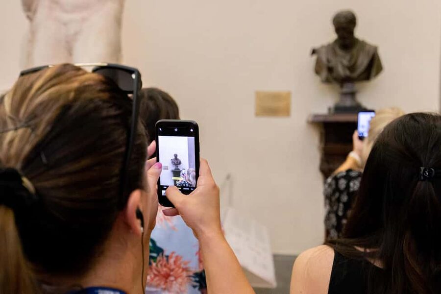 Florence: Michelangelo's David & Accademia Guided Tour - Michelangelo’s David: photo stop, guided explanation, then breathing room