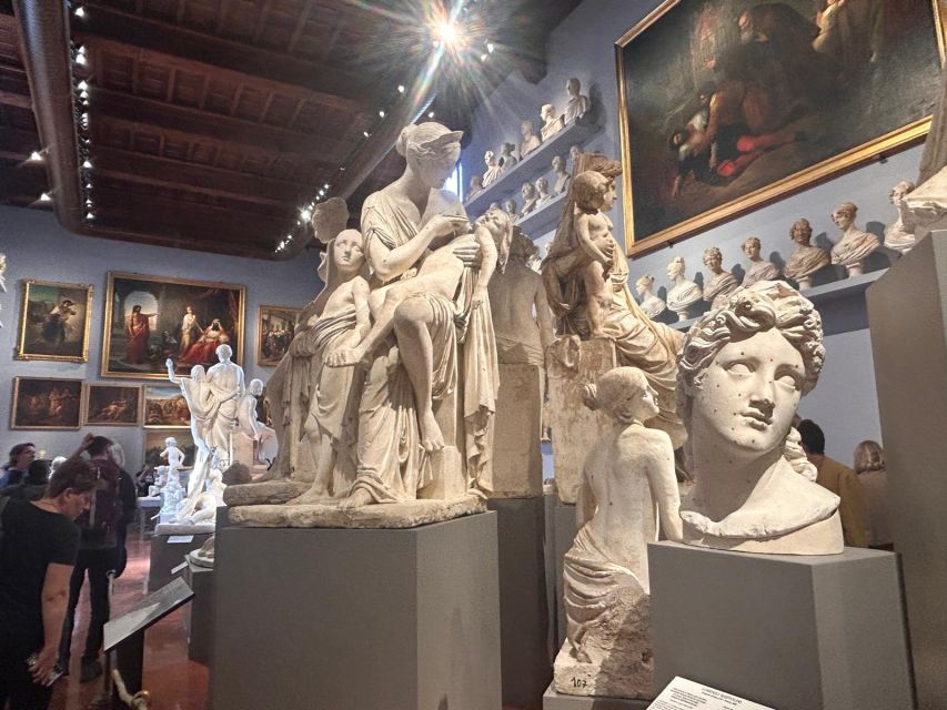 Florence: Michelangelo's David Entrance Ticket and Audio App - Timed Accademia entry, minus the stress