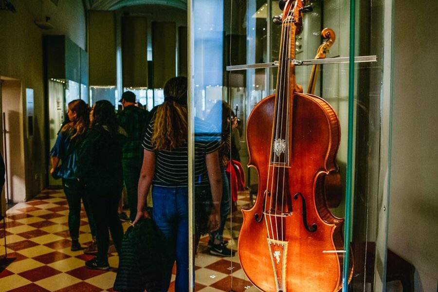 Florence: Michelangelo's David Skip-the-Line Entry Ticket - Ticket pick-up and security: how not to waste the first 15 minutes