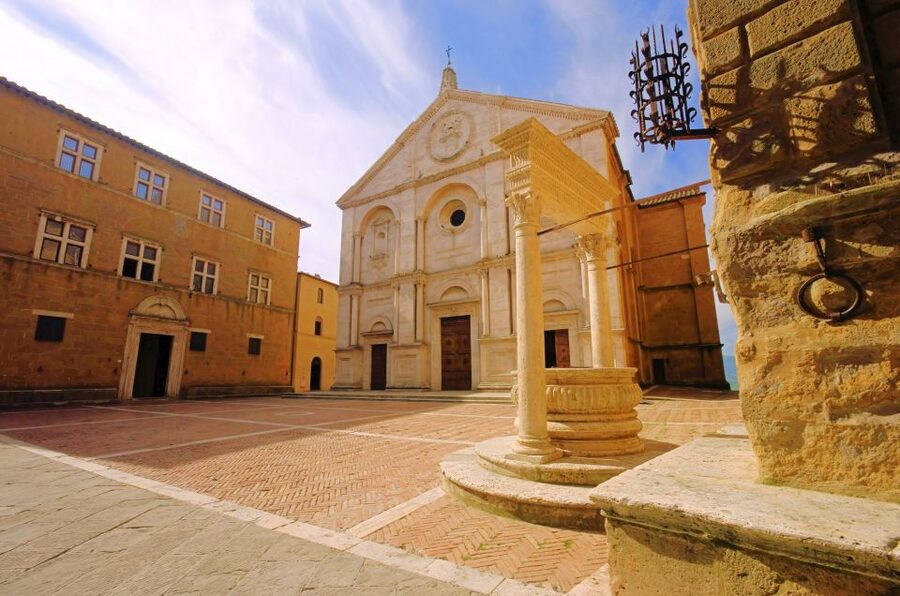 Florence: Monteriggioni & Val d'Orcia Optional Wine Tasting - Optional wine tasting in Montalcino, what you actually get