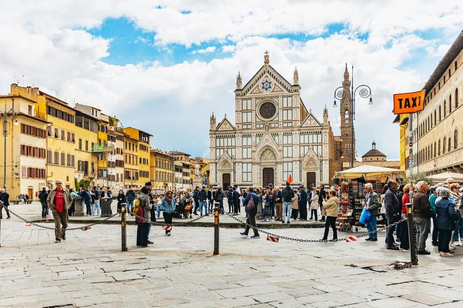 Florence: Old Town Golf Cart Excursion - Santa Trinita and Ponte Vecchio: river views that make Florence click