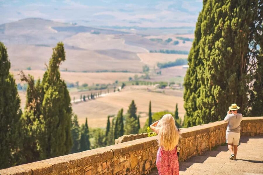 Florence: Orcia Valley, Montalcino, Pienza with Lunch & Wine - Orcia Valley in One Day: Why this Florence trip works