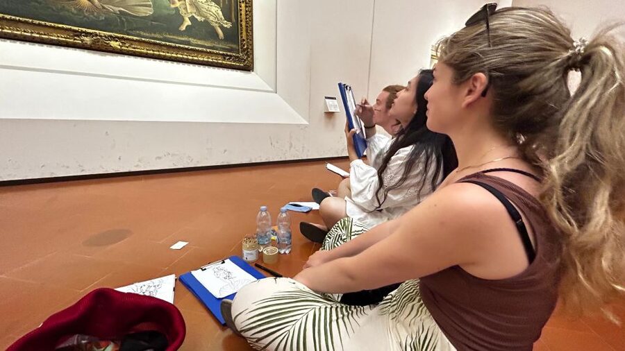Florence : Painting and Wine - Step-by-step acrylic painting, what you’ll be doing with your hands