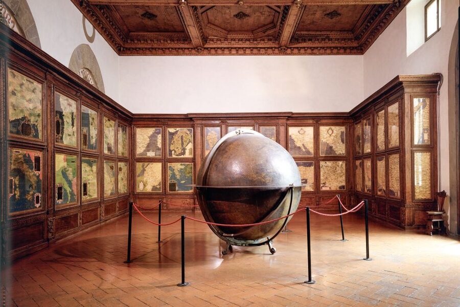 Florence: Palazzo Vecchio Entrance Ticket & Audioguide - The 7-inch tablet vs audioguide, and how to not lose yourself