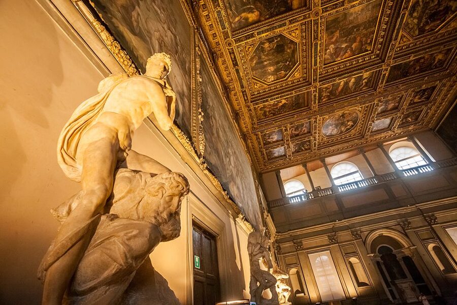 Florence: Palazzo Vecchio Entrance Ticket & Audioguide - What you’ll learn without feeling lectured