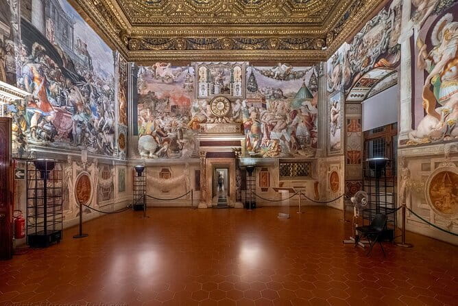 Florence: Palazzo Vecchio Skip the line Entry ticket - Audio guide reality: headphones, WiFi, and room navigation