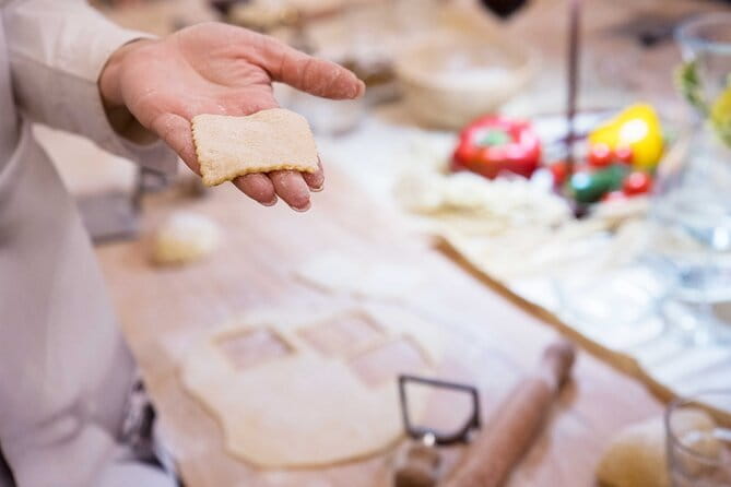 Florence: Pasta Cooking Class with Tiramisu & Gift Apron - Should you book this Florence pasta and tiramisu class?