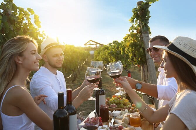 Florence: Pasta Cooking Class with Unlimited Wine - How to plan it in your Florence day