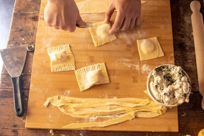 Florence: Pasta & Tiramisu Class with Unlimited Wine - Why This Florence Pasta and Tiramisu Class Feels Like Local Life
