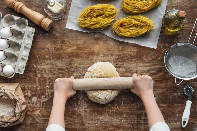 Florence Pasta & Tiramisu Cooking Class with Unlimited Wine - Wine pairing and unlimited pours: fun, but plan your pace