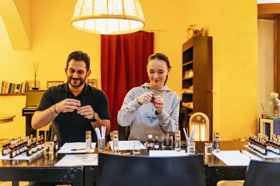 Florence: Perfume Masterclass and Sensory Experience - Your 90 Minutes: From Scent Intro to Final Blend