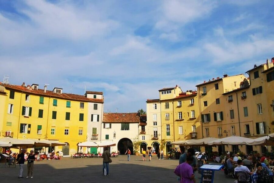 Florence: Pisa and Lucca Private Day Trip - Pisa on your terms: Piazza dei Miracoli plus the big sights