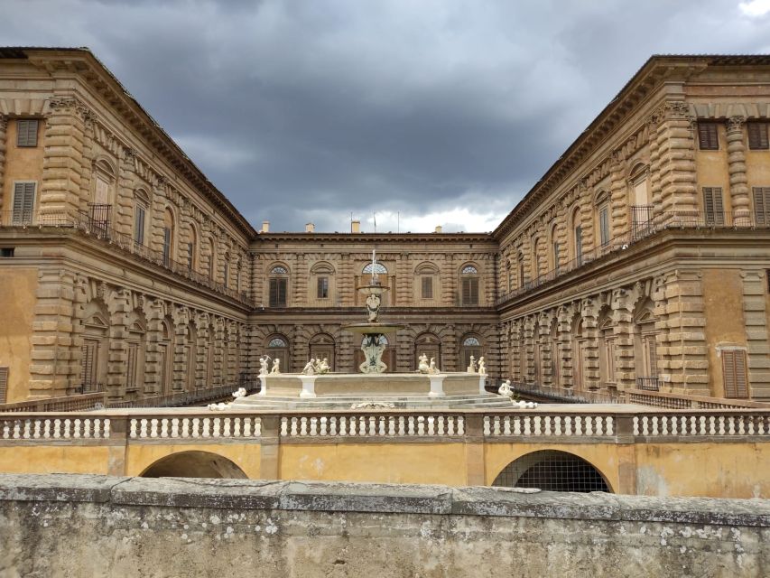 Florence: Pitti Palace and Boboli Gardens Private Tour - Languages, Private Format, and Who This Fits Best