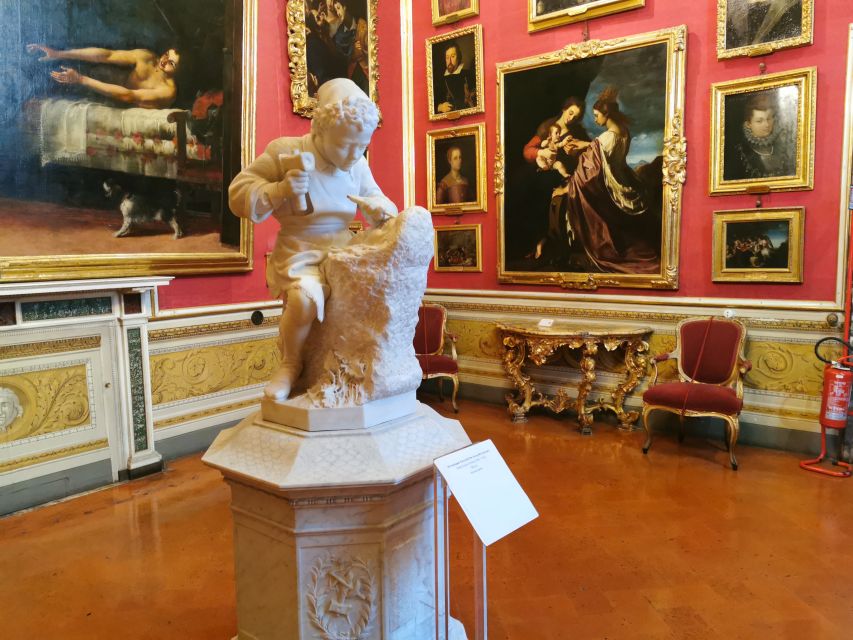 Florence: Pitti Palace, Boboli Garden, Palatine Gallery Tour - Pitti Palace Architecture: Power in the Details, Not Just the Front Facade
