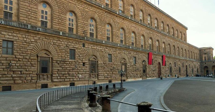 Florence: Pitti Palace Small Group Tour - Why Pitti Palace is worth your time, and why this format helps