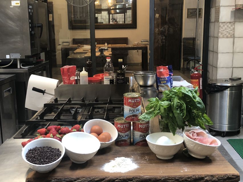 Florence: Pizza and Gelato Family-Friendly Cooking Class - The pizza lesson: building the base like a local cook