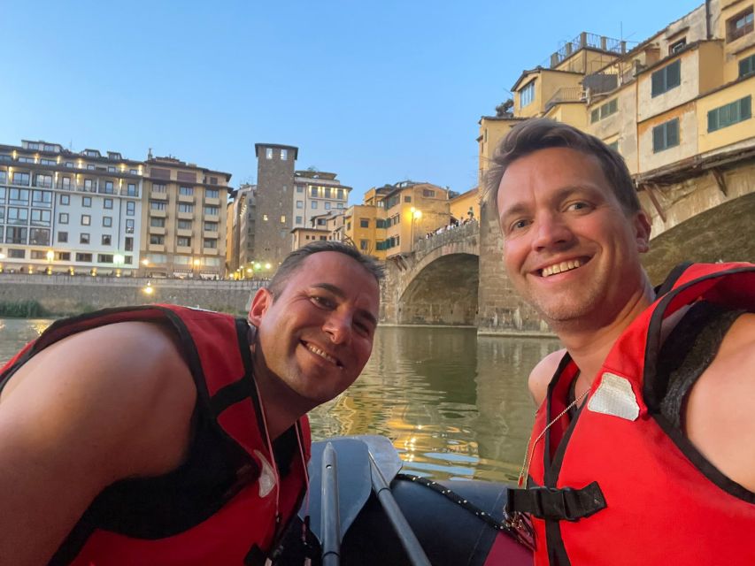 Florence: Ponte Vecchio Rafting Experience with Aperitif - What to Expect In Real Life: Wet Shoes, Private Groups, and Guide Style