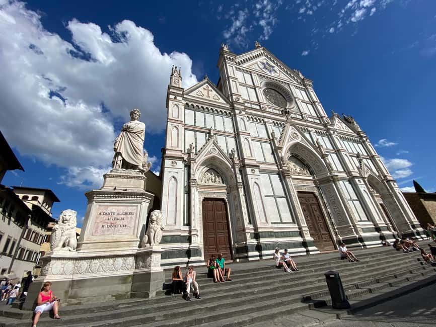 Florence Premium E-Bike Football Tour - Starting at Piazza Ognissanti and getting your bearings fast