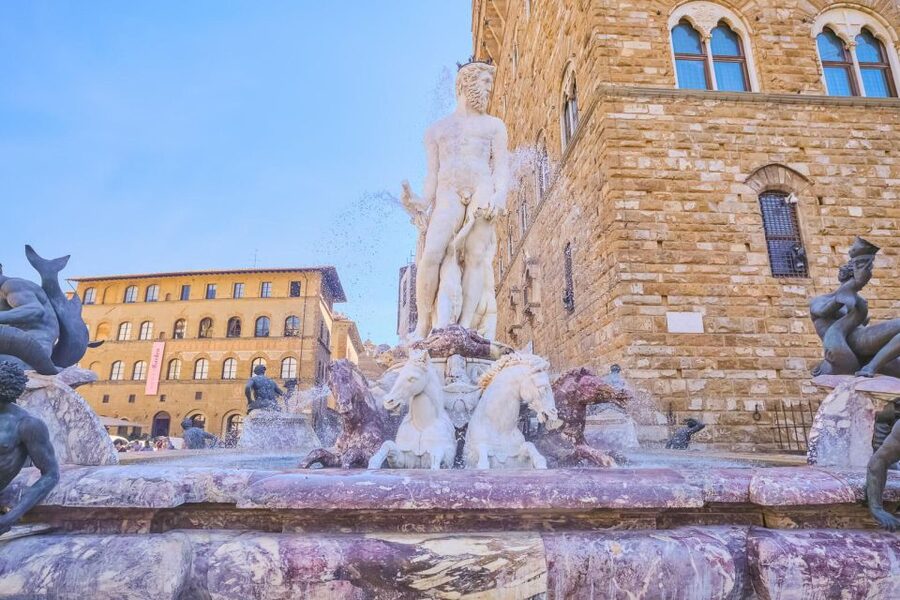 Florence: Private Guided Walking Tour - Ponte Vecchio and the Vasari Corridor route across Florence