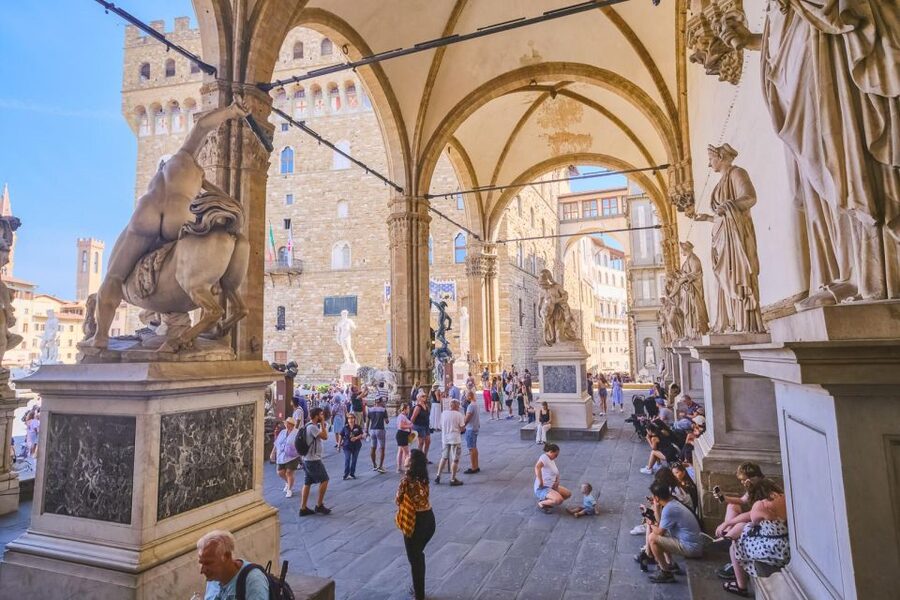Florence: Private Guided Walking Tour - Duomo Square and the Medieval District: where the Renaissance starts to make sense