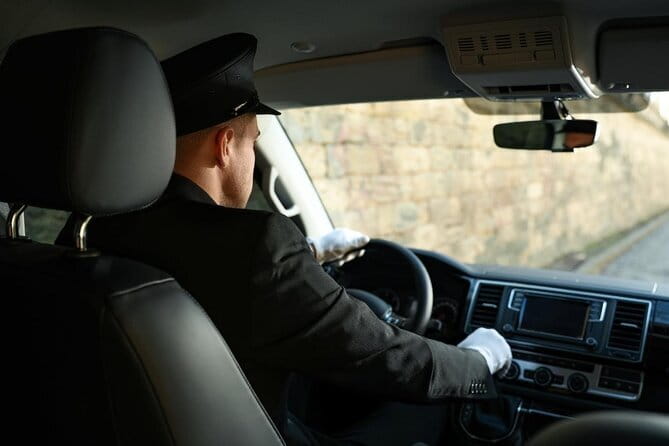 Florence Private Transfer from or to Florence Airport, Train Station and Hotel - Timing Matters: Included Wait Windows, Early Flights, and Traffic