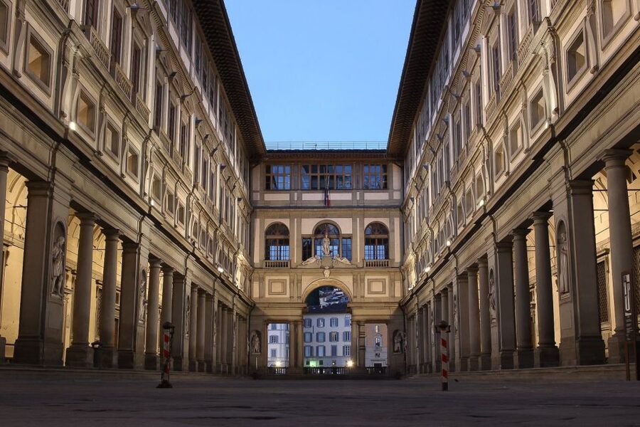 Florence: Private Uffizi Gallery Discovery Tour with Ticket - How a private guide changes the Uffizi game