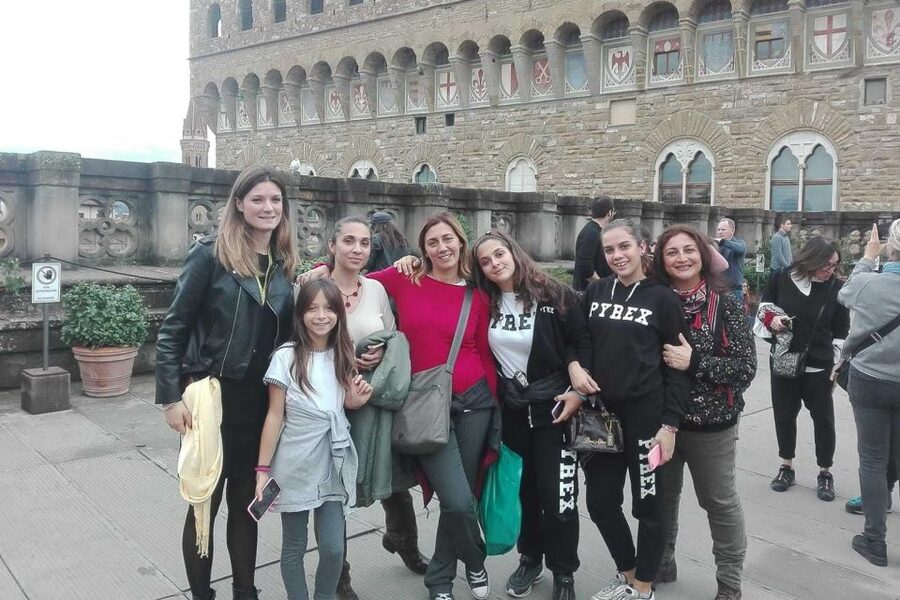 Florence: Private Uffizi Gallery Discovery Tour with Ticket - After the paintings, step outside for Vasari Corridor views