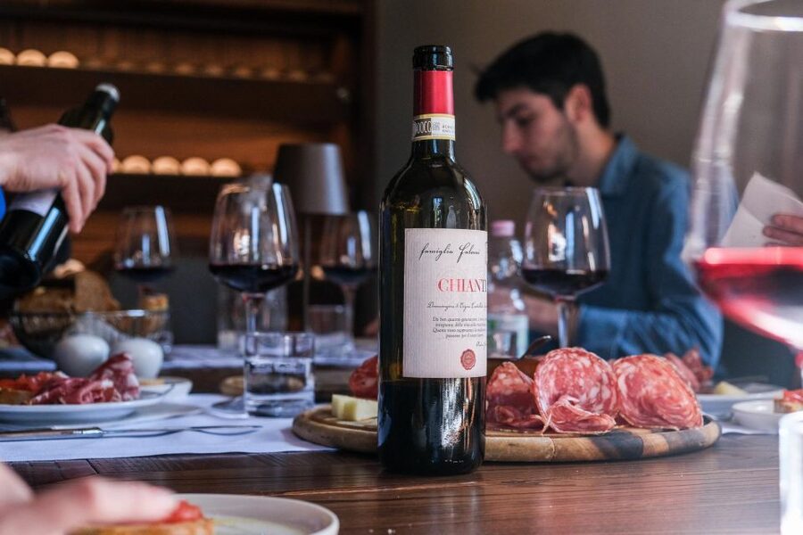 Florence: Private Vintage Fiat500 Countryside & Winery Lunch - Wine and extra virgin olive oil tasting: how to taste like you have time