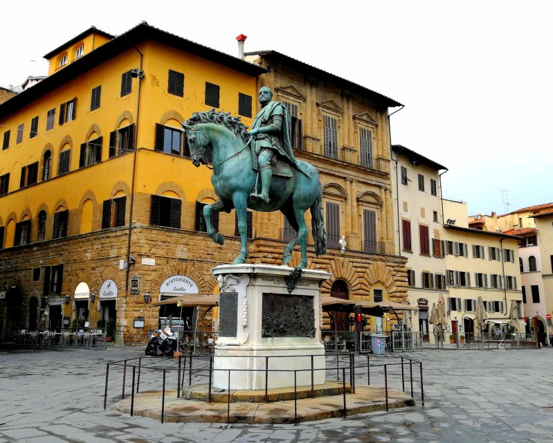Florence: Private Walking Tour with a Local Guide - Ponte Vecchio Walk: The Bridge as a Living Museum