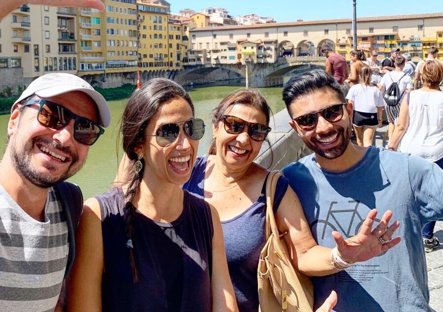 Florence: Renaissance and Medici Tales Guided Walking Tour - Meeting Near San Lorenzo and Getting Your Bearings Fast