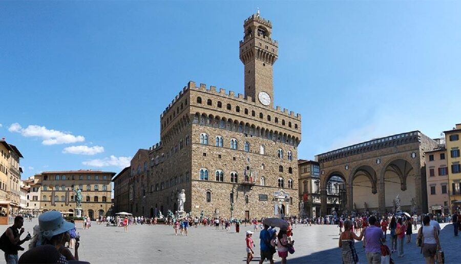 Florence: Renaissance City Walking Tour - Oltrarno, S. Frediano, and Santo Spirito: artisan streets with real local texture