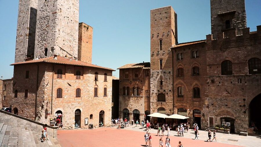 Florence: S. Gimignano, Siena, Chianti & Wine Tasting Lunch - A Tuscany sampler day: San Gimignano, Monteriggioni, Siena