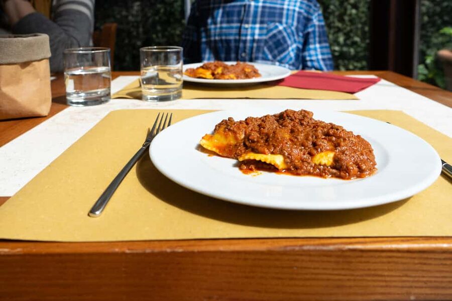 Florence’s Ultimate Food Tour: Full Tuscan Meal with a Local - Wine Stop With Chianti: A 30-Minute Reset for Your Palate