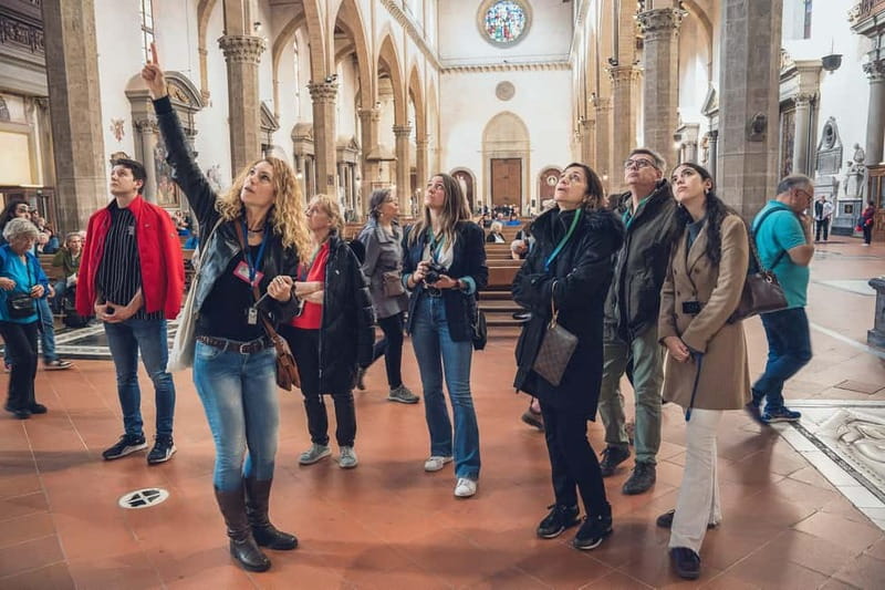Florence: Santa Croce Church Tour with Entry Ticket - Entering Santa Croce: reserved tickets and a clear route