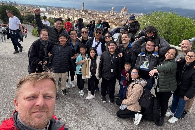 Florence : Scenic tour of Piazzale Michelangelo with tasting - Starting at Porta Romana, then heading for quieter streets